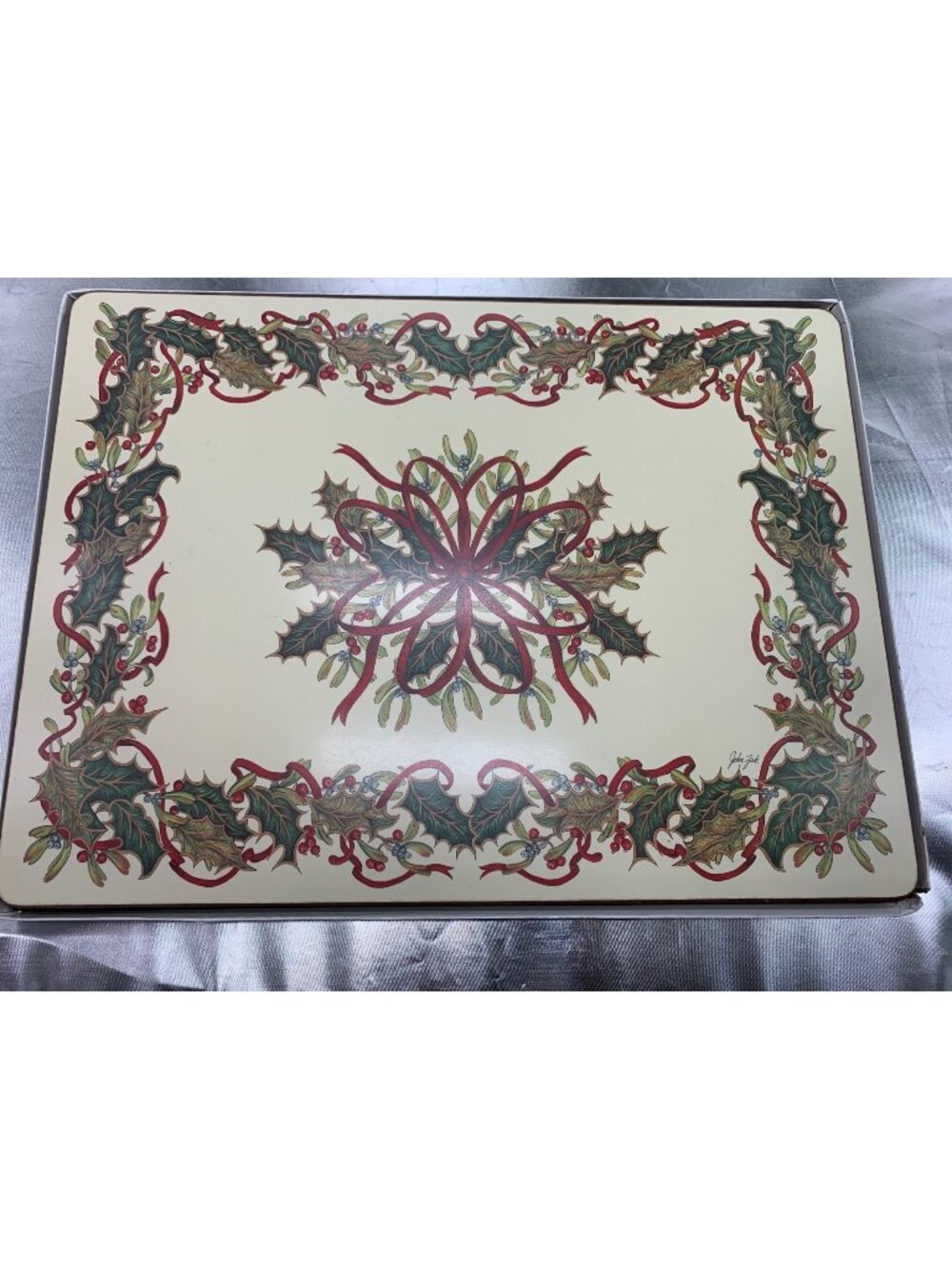 Set of 4 Pimpernel Holly Garland Placemats